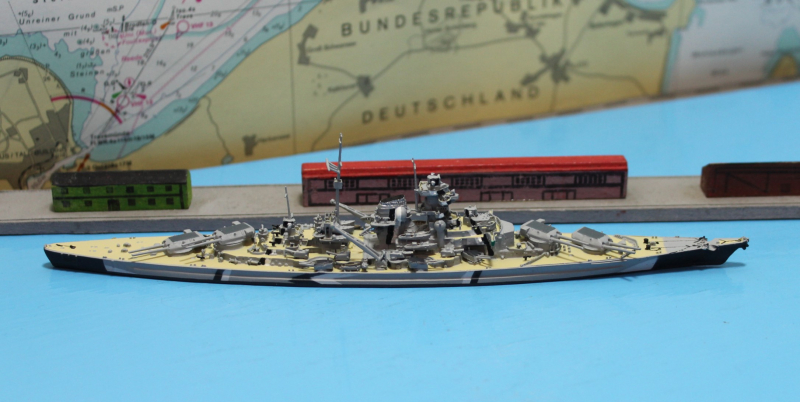 Battleship "Bismarck" camouflage painted decks (1 p.) GER 1941Neptun NT 1002S